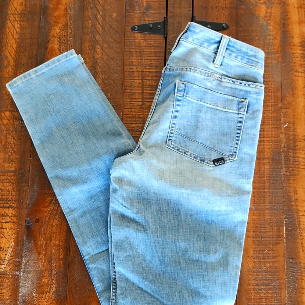 5.11 tactical jeans defender flex jeans.  6 long brand new skinny